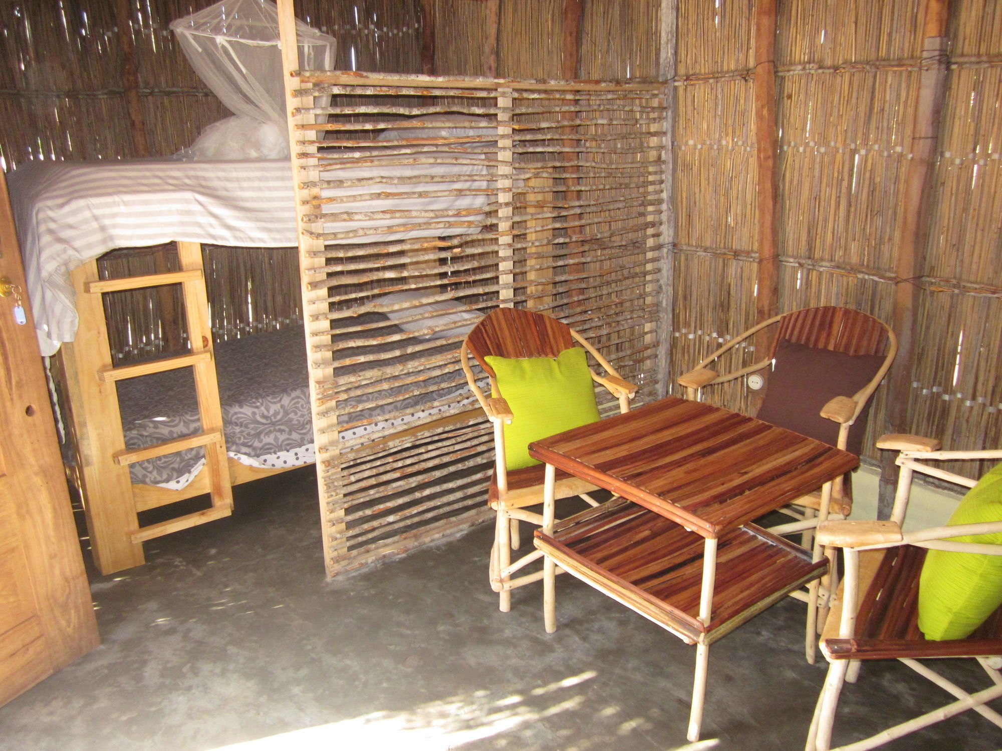 Baobab Beach Lodge And Backpackers Виланкулос Экстерьер фото